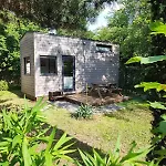 Tinyhouse Under Watertower Дом отдыха Вроцлав