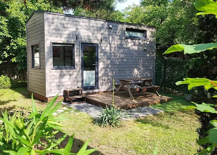 Tinyhouse Under Watertower Дом отдыха Вроцлав
