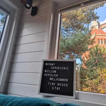 Tinyhouse Under Watertower بيت للعطل *