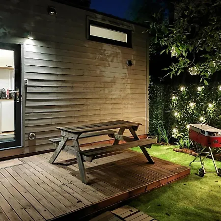 Tinyhouse Under Watertower *