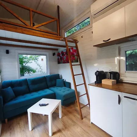 بيت للعطل Tinyhouse Under Watertower