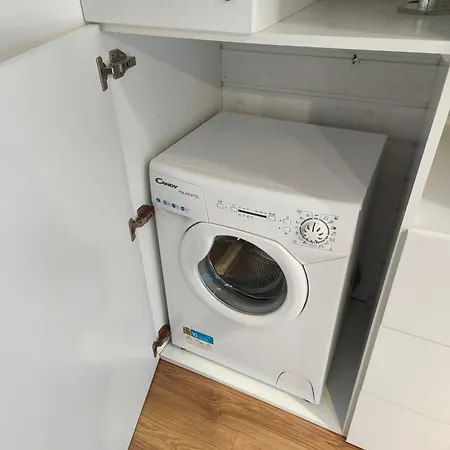 Tinyhouse Under Watertower *