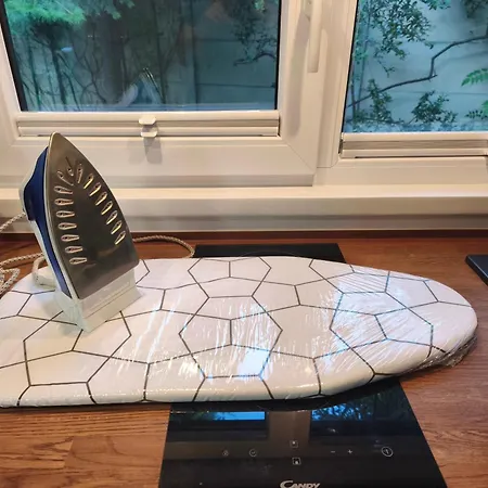 بيت للعطل Tinyhouse Under Watertower *